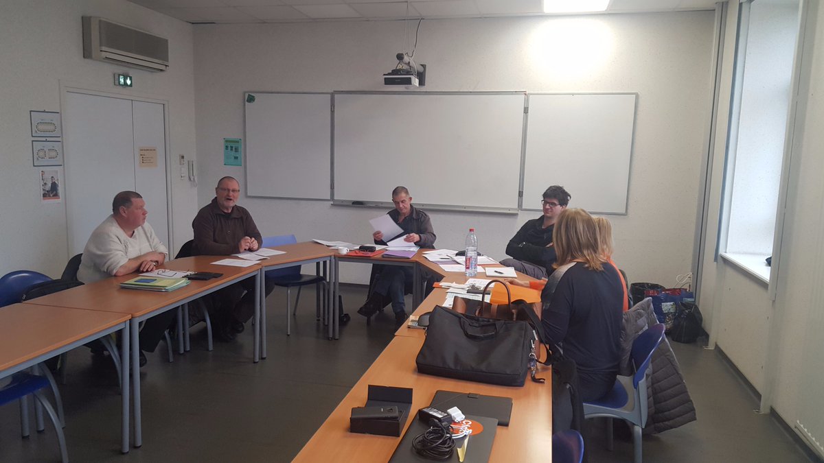 ZobbyZ's tweet photo. réunion du conseil syndical interco 68
#cfdt #cfdtinterco #cfdtinterco68 https://t.co/lvXc34DwMS