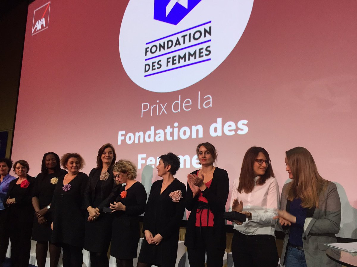 MaxRusz's tweet photo. Bravo à l'équipe "Et si" qui remporte le prix @Fondationfemmes. Nous aurons la chance de les accueillir lors de notre concours. #EllesAngels https://t.co/Tcmz3qs3Vj