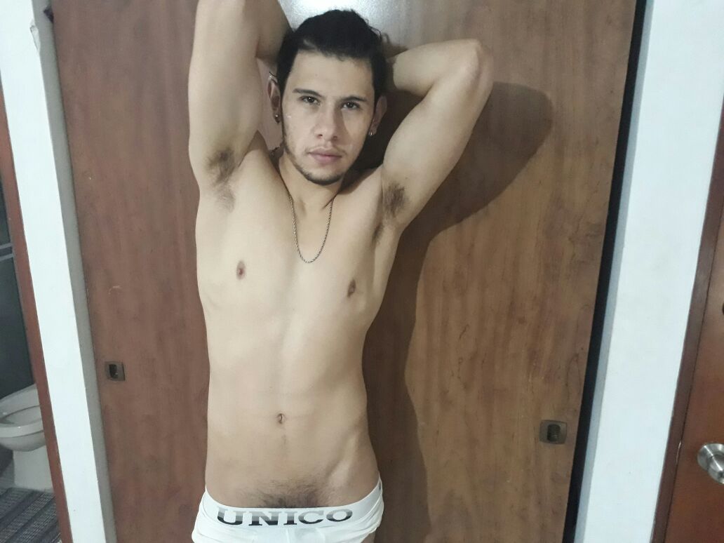 RandyGybson's tweet photo. https://t.co/qJaeBNnAAW find me with this Link website im on in @chaturbate @cbcams #cammodel #malecammodel #boy #latino #tatto #muscledboys #tokens. https://t.co/0XorMMksZ3