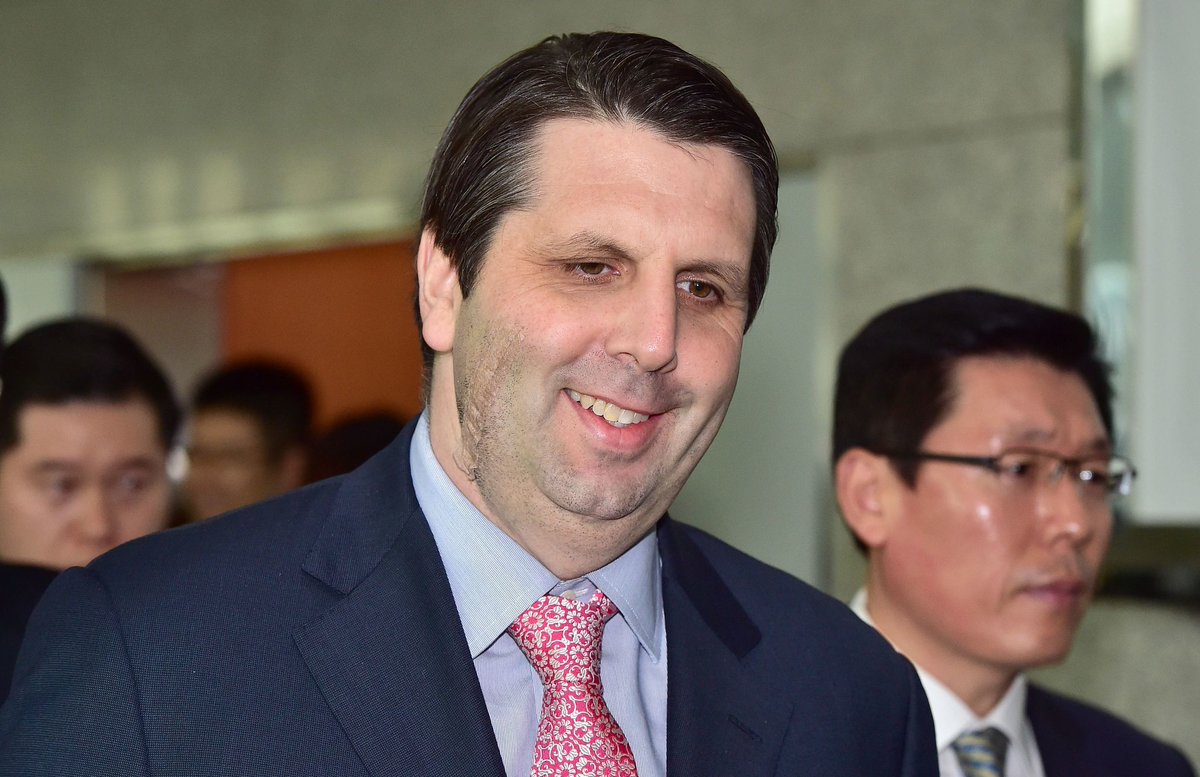 Thseldo4me's tweet photo. @CNN Do you all realize that we do not presently have an F-ing Ambassador in #SouthKorea. #Tillerson &amp; #Trump have time to fight with one another but not appoint an Ambassador -The last Ambassador was #MarkLippert, who served during the presidency of @BarackObama @CNN @nytimes #WTF https://t.co/nAx9IG5Z0X