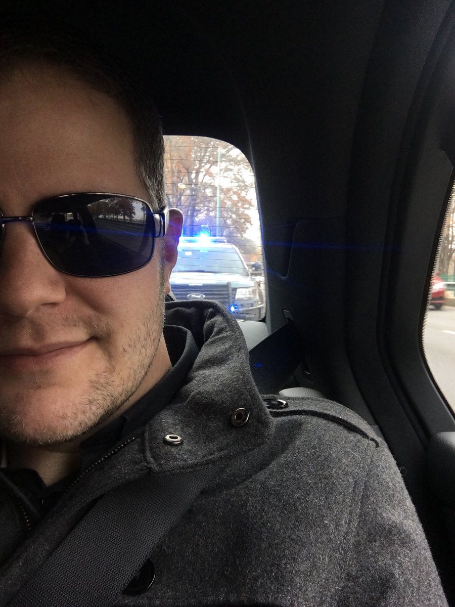 Grifter801's tweet photo. There’s a first time for everything. My Uber driver just got pulled over. 😂👮🏻‍♂️🚓 #boston #bostonpd #protectandmakelateforflights https://t.co/4RbfYXT52z