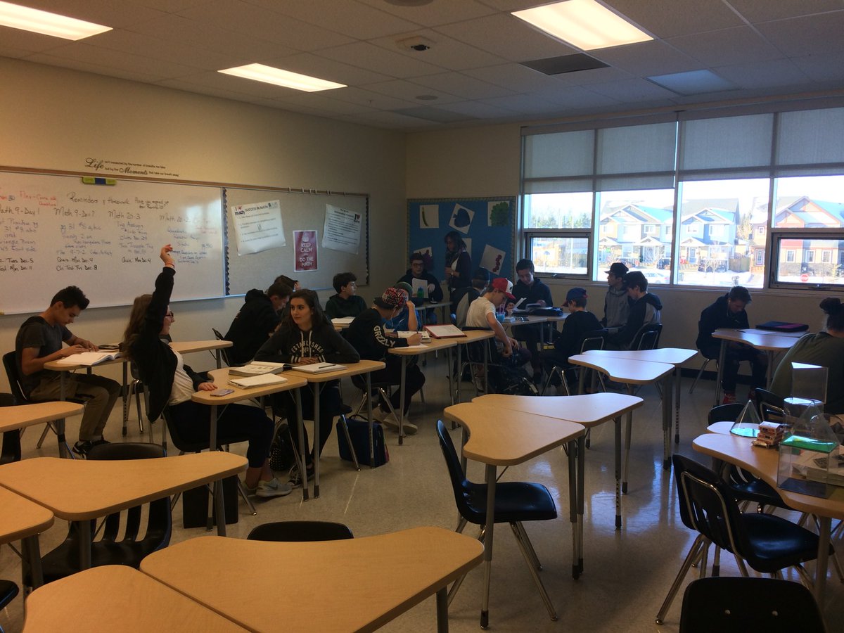 RT_SPAprincipal's tweet photo. #SPACHS Thursday FLEX block. #Spartan Students planning their own learning!
#Succesful #Engaged #OneOnOneSupport #fitness
#tech #StudyTime #Collaboration https://t.co/65XLce3ZVE