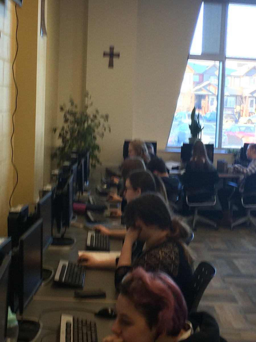 RT_SPAprincipal's tweet photo. #SPACHS Thursday FLEX block. #Spartan Students planning their own learning!
#Succesful #Engaged #OneOnOneSupport #fitness
#tech #StudyTime #Collaboration https://t.co/65XLce3ZVE