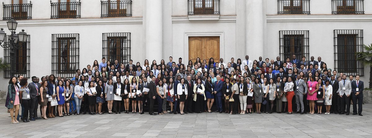 AGCICHILE's tweet photo. .@nacioncl destaca Encuentro Anual de #BecariosAGCI: "Bachelet participa en Encuentro Anual con becarios internacionales en Chile"
https://t.co/h1vaf9PLpY https://t.co/emnCWEigo8