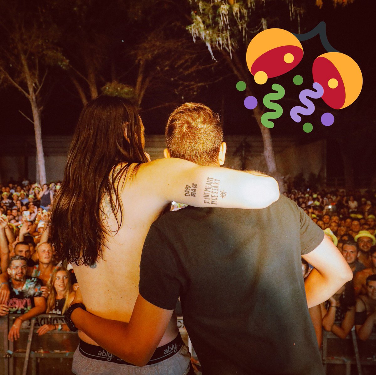 Aoki_Italy's tweet photo. Happy birthday to the only and inimitable @steveaoki  🎂 🍾 #aokifam https://t.co/KiIENSrUxJ