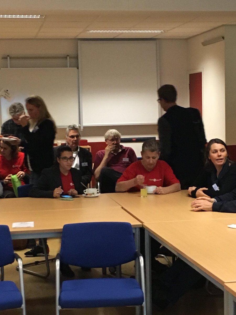 meetup072's tweet photo. #meetup072 Opbrengst Alkmaarse Onderwijsagenda Verbindingen leggen, kennis mobiliseren en delen!! Onderwijs/bedrijfsleven ontmoeten elkaar!! https://t.co/HM5f8hhtgB