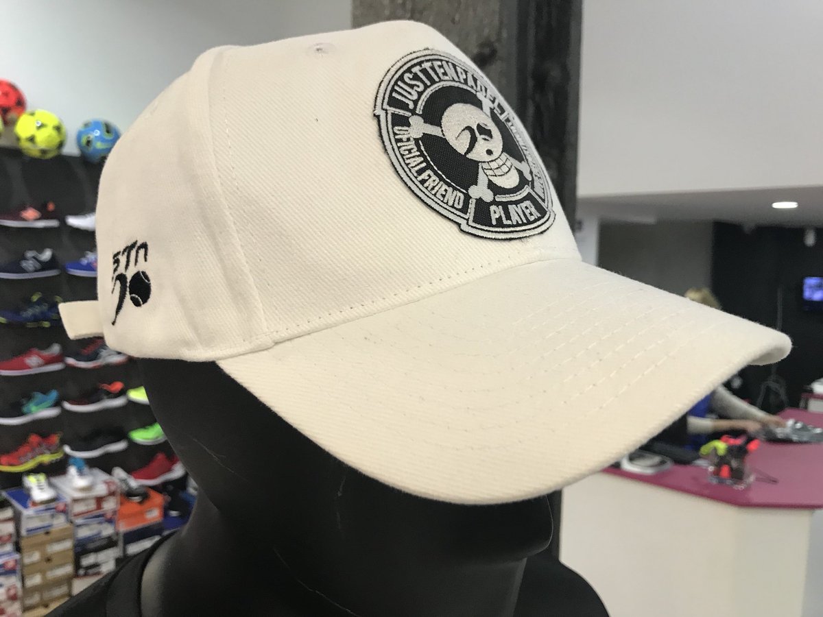 padel20's tweet photo. En Manresa invitados a la presentación de la nueva colección de textil de @Justtenpadel para 2018
Más de 30 referencia con una alta calidad de producto
#NewCollection #TextilJstn https://t.co/4dODToptRY