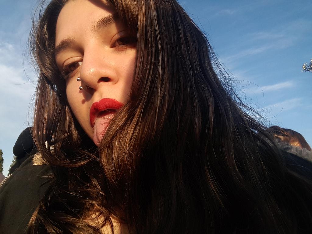 Natachav9's tweet photo. 🖕 https://t.co/a8rBYutwnV