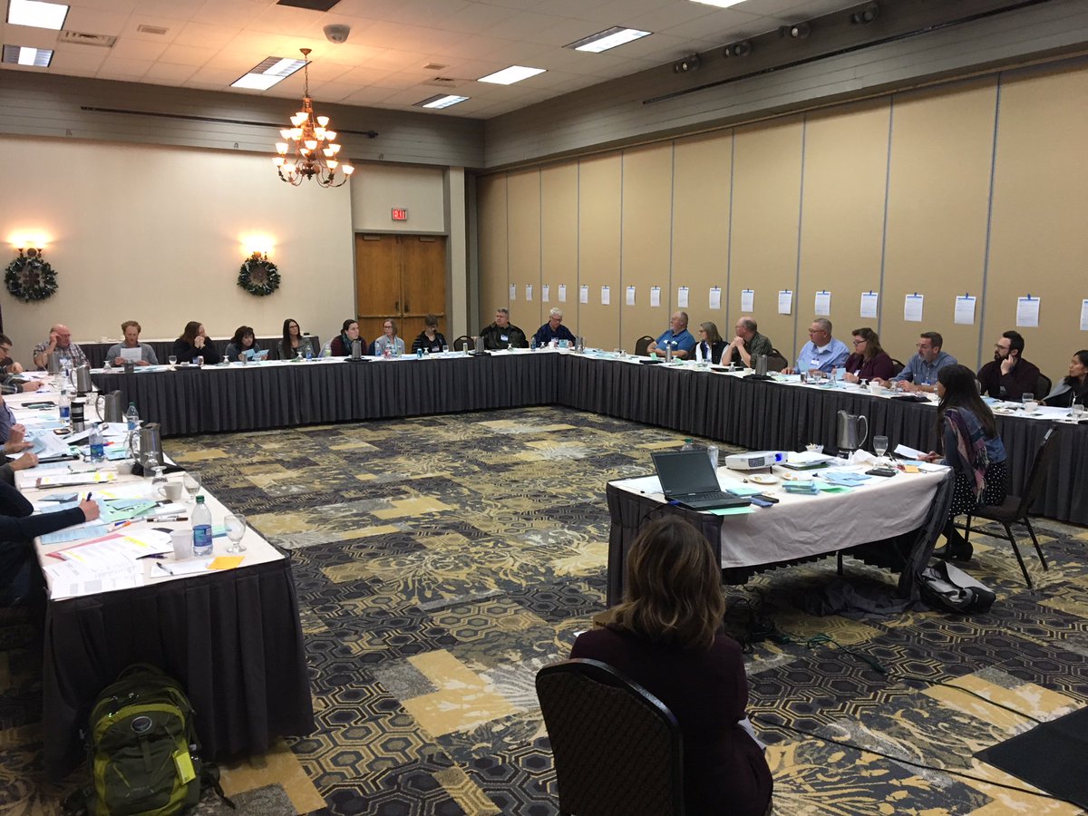 MNBWSR's tweet photo. We have #MnBWSR staff presenting at @mnwd46's Annual Meeting about building an effective workplace. NIce work all! 👏#mawd17 https://t.co/YRkyUGza0U
