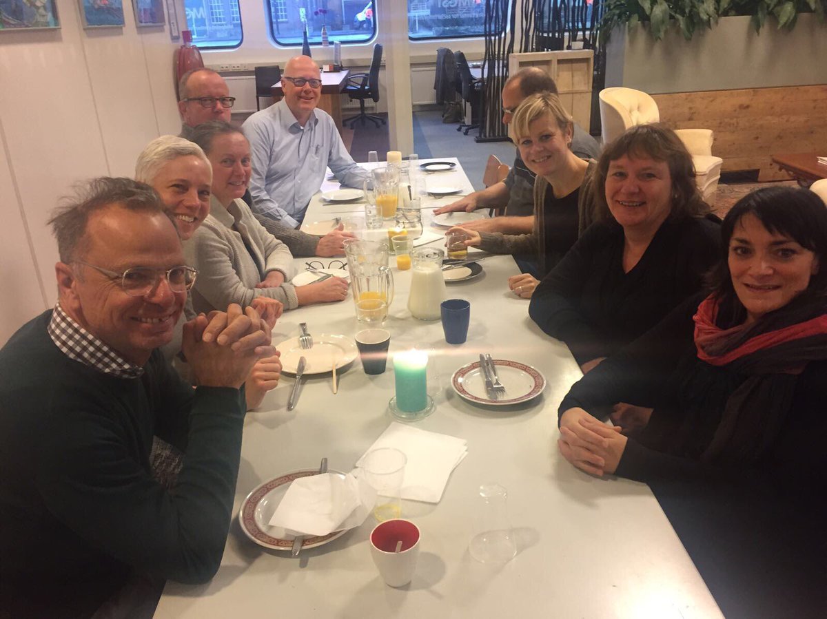 midpointcsi's tweet photo. Gisteren hadden we een wentelteefjes ontbijt voor @Starters4C! #gezelligheid #socialeondernemers https://t.co/FPO0UuqQ1t