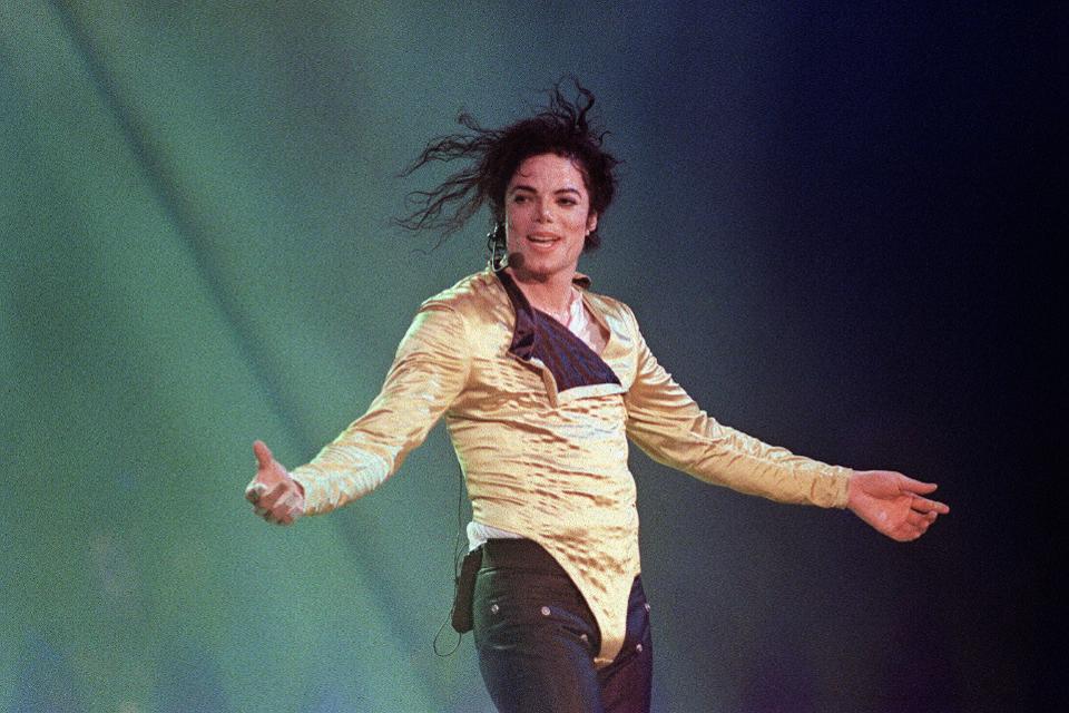 Forbes's tweet photo. 35 years on, 3 things musicians can learn from Michael Jackson's 'Thriller' https://t.co/nL4NDbDBNh https://t.co/W9xGfOnoWO