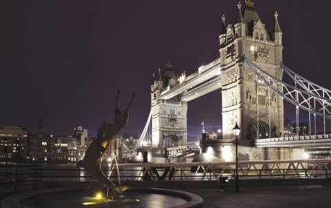 thetowerLDN's tweet photo. A1 Spoil the family to some #London festive fun and we will spoil you to 25% off when you #ExtendYourWeekend @visitlondon #visitchristmaschat https://t.co/jQvEoY13gx https://t.co/v7BDusqxRP