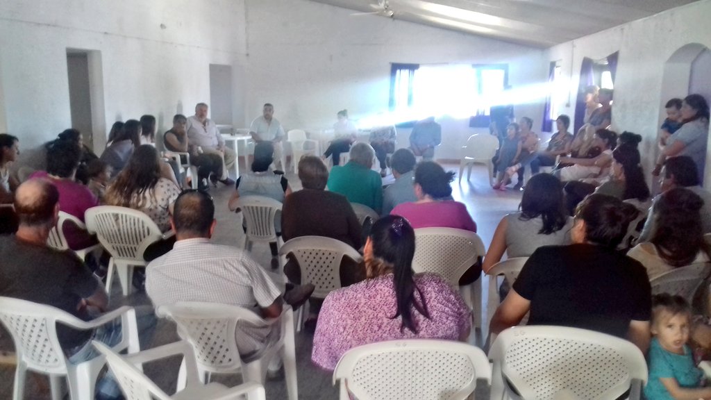 NeyChagas2's tweet photo. #higiene #juventud #desarrolloproductivo #descentralización se reúnen a pedido de las distintas  comisiones de Mendoza Chico con ediles y representantes locales @FloridaIDF @PajaroEnciso https://t.co/1hiBiY6wFZ