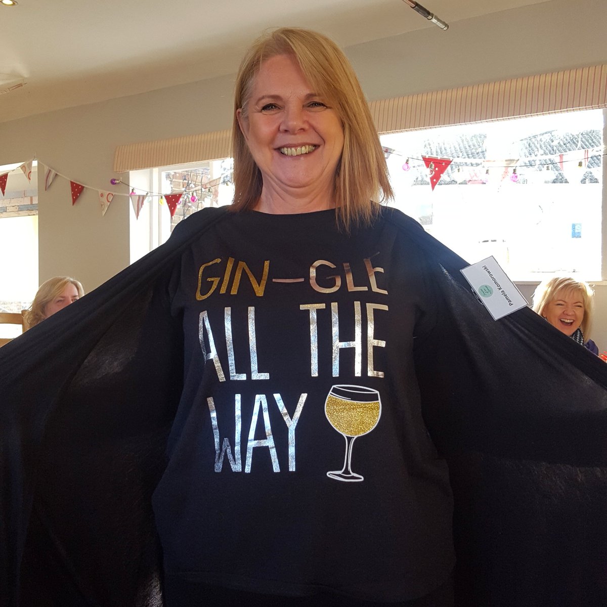 Love @Somladiesinbiz - wonderful group of fabulous supportive ladies...who happen to be partial to gin 💜 very touched that <a href="/GeniusSomerset/">Genius Events ♥️🐦</a> donated money given for tonic to us 😘 #networking