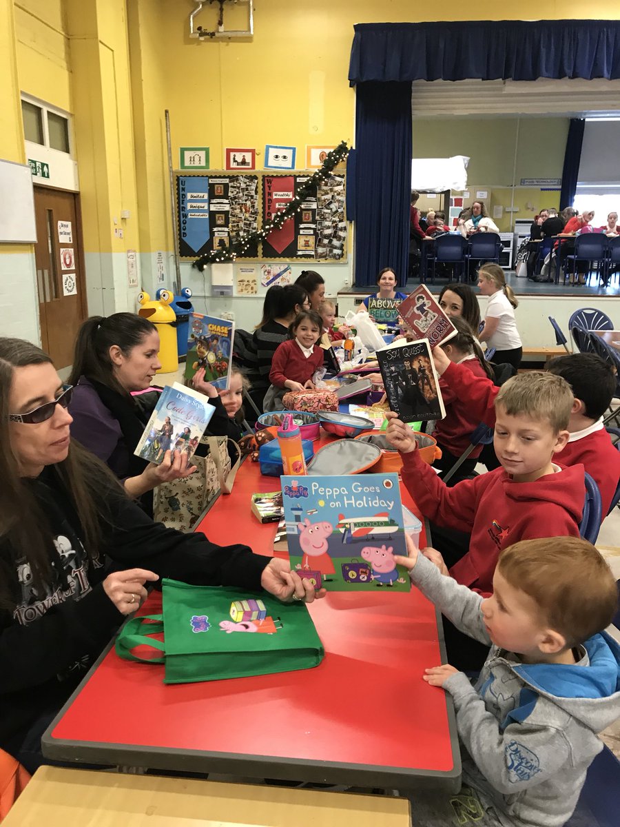 MrsWebster_Mus's tweet photo. Thanks to all family who came to join us for our #ScotBookWeek Reading Lunch @scottishbktrust So nice to share our books @FMReadChallenge @goutcherd 📚🌈🌟 https://t.co/Mg8zOQT2bc