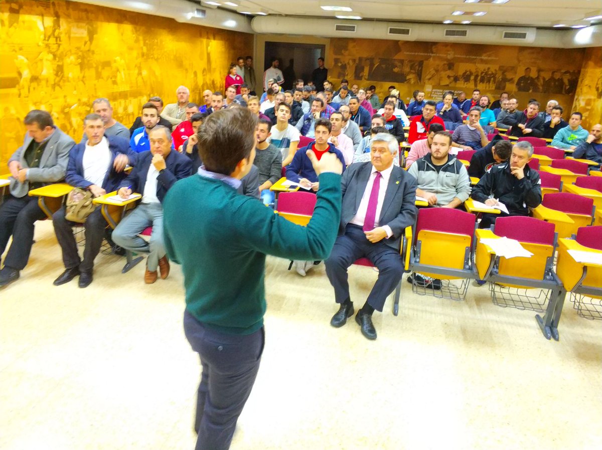 destecroixmark's tweet photo. Dr Fran Ayala delivering our @EUErasmusPlus funded youth injury prevention program to grassroot coaches @ Murcia FF headquarters and they have  already embedded it as compulsory component of grassroot coach award #movementcompetency #injuryprevention https://t.co/zZcZgbk1K8