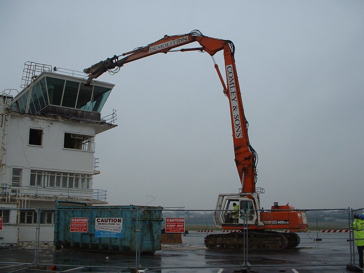 #tbt #demolition of the air traffic control tower at #Farnborough Airport <a href="/KocurekExcavato/">Kocurek Excavators</a>