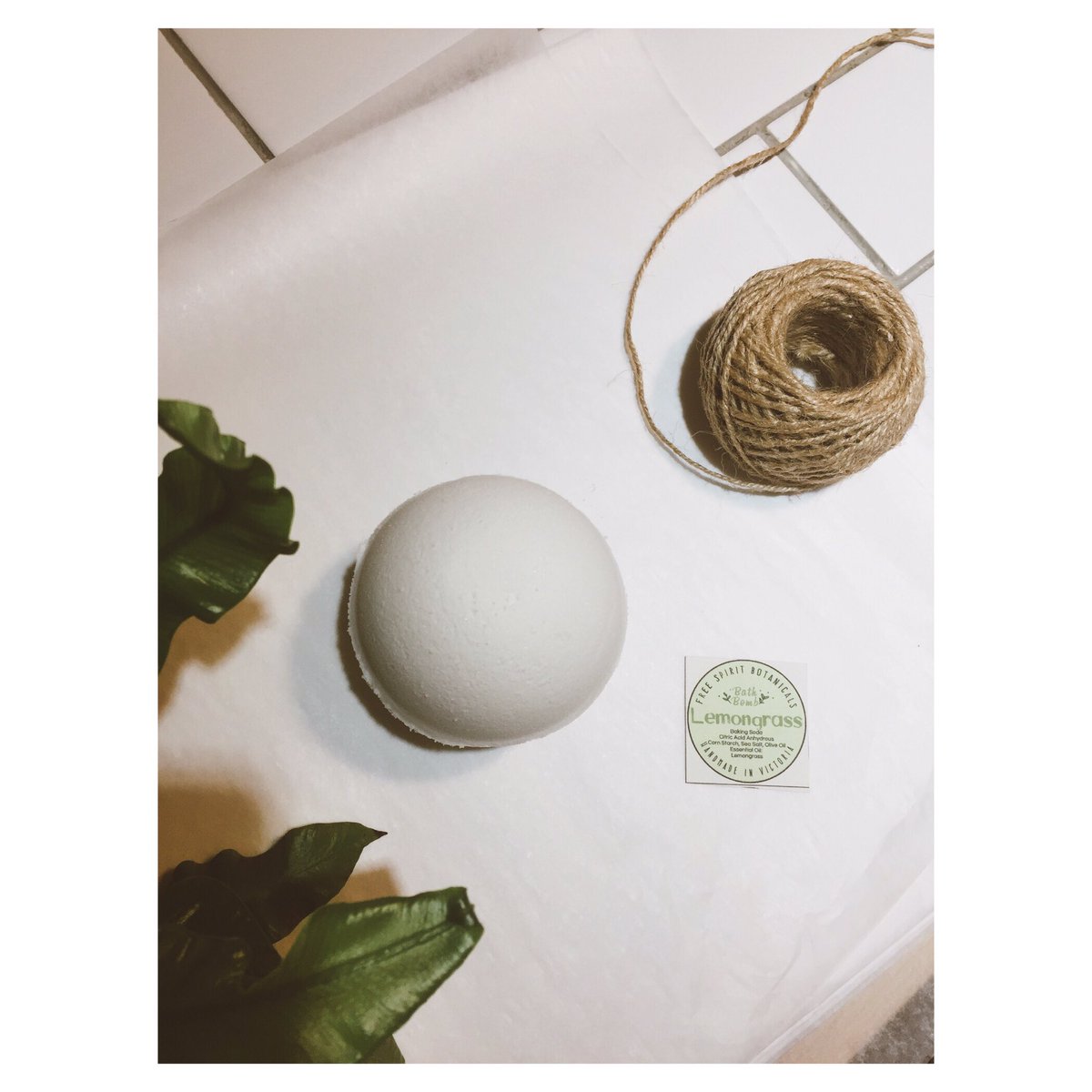 FSBotanicals's tweet image. packaging bath bomb🛁❤️, lemongrass🌿.
#organic#essential oil#bath bomb#natural#ingredient#rainday