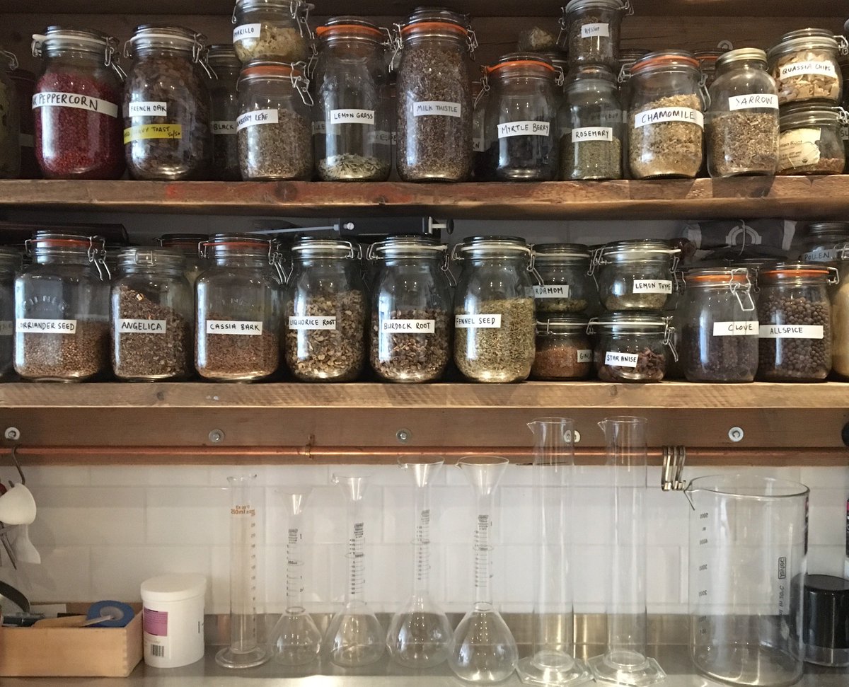 PsychopompMD's tweet image. Vouchers available online for our ‘distil your own gin’ classes and ‘gin experiences’ microdistillery.co.uk/index.php #giftofgin #MerryBristmas #bristol #bristolgin #microdistillery