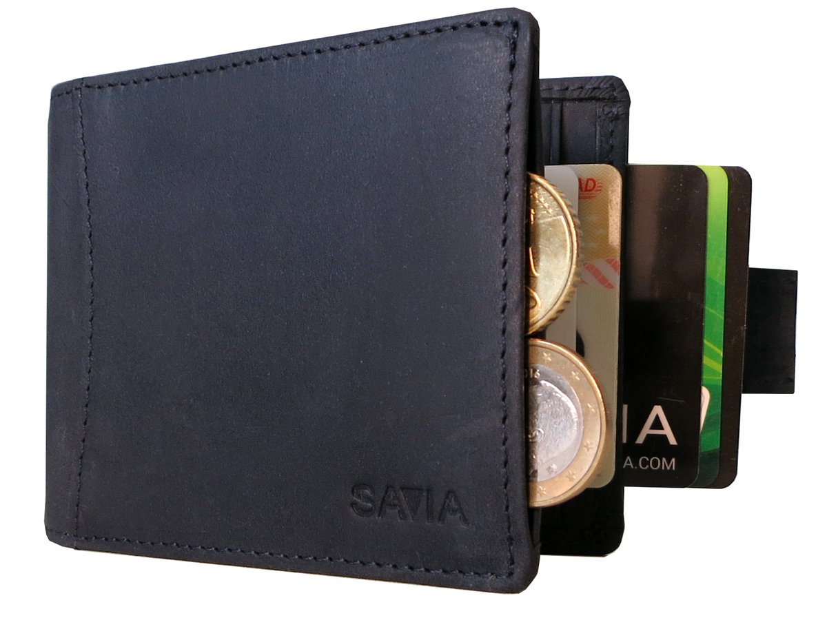 FeelSavia's tweet photo. ¿Mejor regalo que este? Práctico y original. Llévate tu Savia Root https://t.co/odeP7OrgJA o tu Savia Marina con monedero secreto https://t.co/y3z76smGhr Be Practical, #FeelSavia https://t.co/rmzsIjwFON