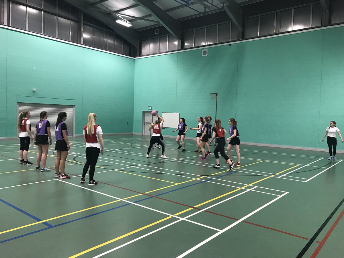 DimitrisChriss's tweet photo. The big derby of the comp is on! 😁Elgin Academy vs Elgin High School #GoElgin Competition makes us better! @ActvSchlsMoray @SSCmoray https://t.co/MNA242ewQ7