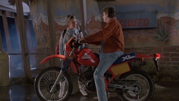 ManiacManor's tweet photo. The Wraith (1986):
An auto-racing gang meet their match when an other-worldly drag racing demon comes to town.  Meanwhile, Charlie Sheen spends the movie ogling bikini models.

#badmovies #sobaditsgood #tigerblood https://t.co/ZbGLf2N8C0