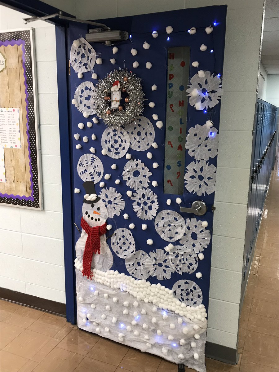 djudy08's tweet photo. HAMS Student Council Door Decorating Competition.  7th grade 1st Place - Mrs. Fesser's Class. #HAMSStuCo #IAJHSC #MeDistrict https://t.co/QN5opEkhhe
