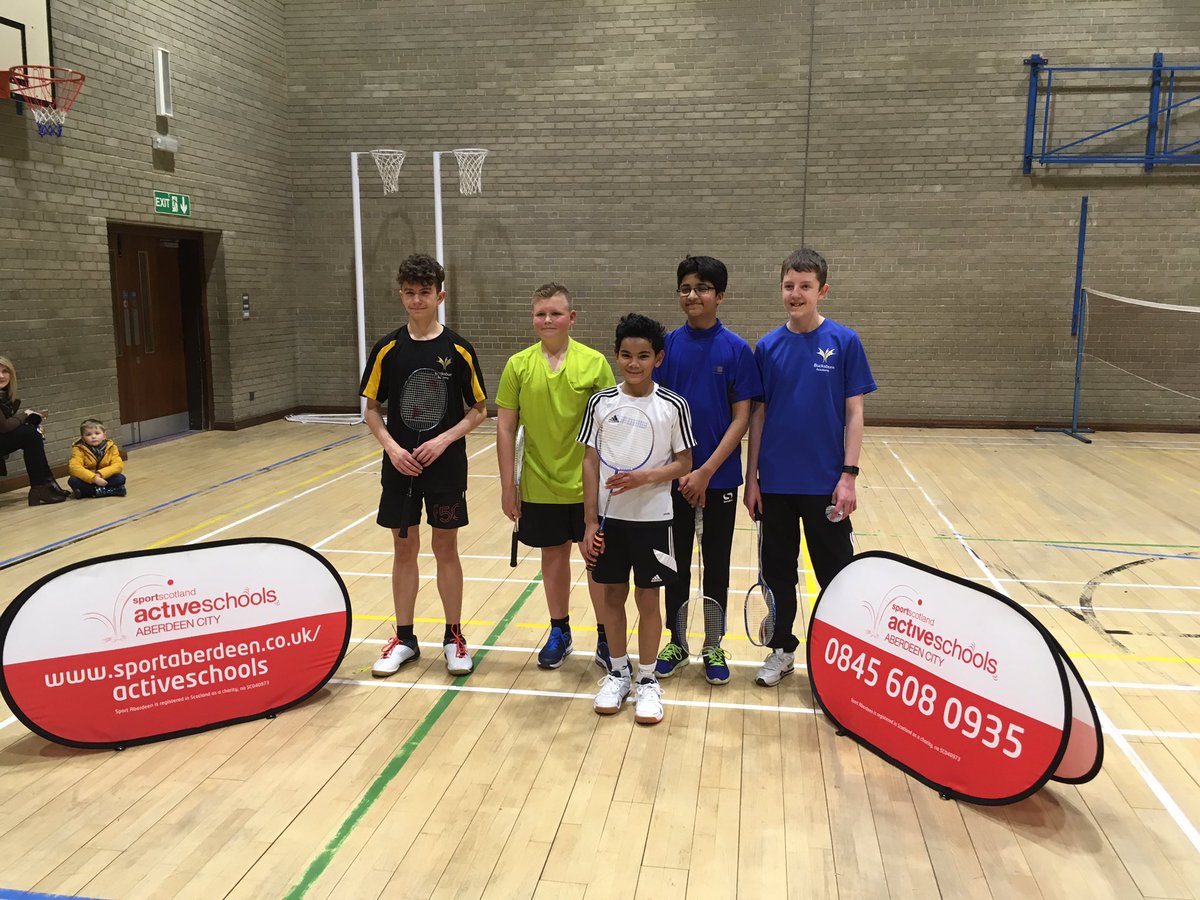 SBUGrampian's tweet photo. Well done to @oldmachar & @BucksburnPE for attending the @Active_Schools Badminton North Qualifiers after a crazy day of weather! Everyone put in great effort & will be looking forward to the finals in Dec! #Badminton #ActiveSchools #NorthQualifiers #Aberdeen https://t.co/uSOSJzGPn6