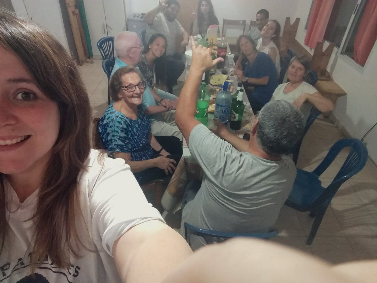 flormahon's tweet photo. Family game. 🎂😊❤ #CumpleX2 https://t.co/zSBdqZiEvf