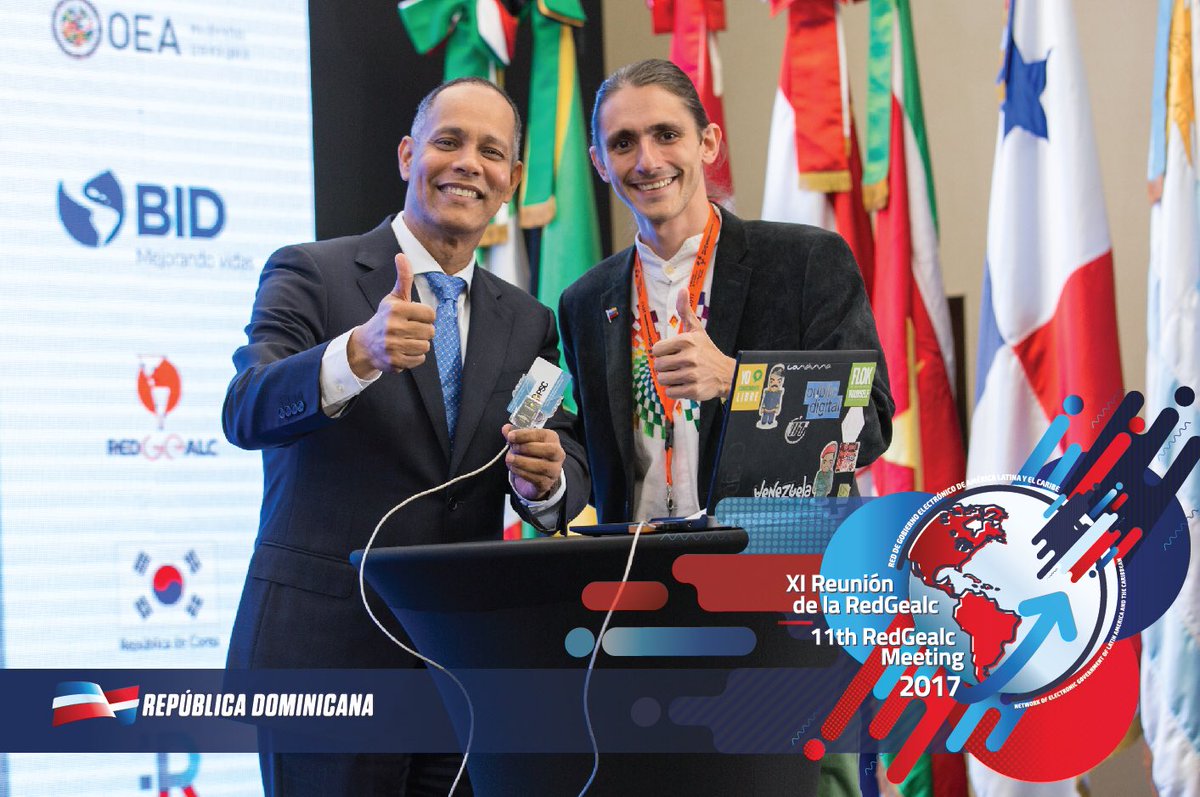 OGTICRDO's tweet photo. Está XI Reunión Anual de la @redgealc culmina con la firma en digital de la Declaración de Santo Domingo. Excelente iniciativa impulsada por Venezuela🇻🇪. #RedGEALC2017 https://t.co/GFzhrfCK1S