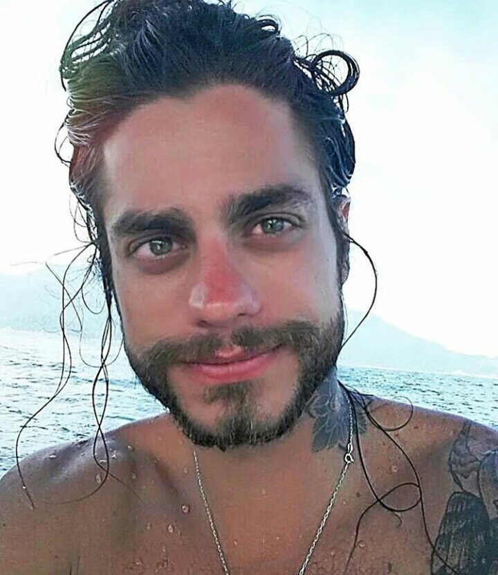 andershy's tweet photo. UMA PAUSA PRO BOY MAIS BONITO QUE JÁ PASSOU PELO PROGRAMA, amém Thaigo #ExNaMTV #deferiascomoexbrasil https://t.co/SOhVaRmLdx
