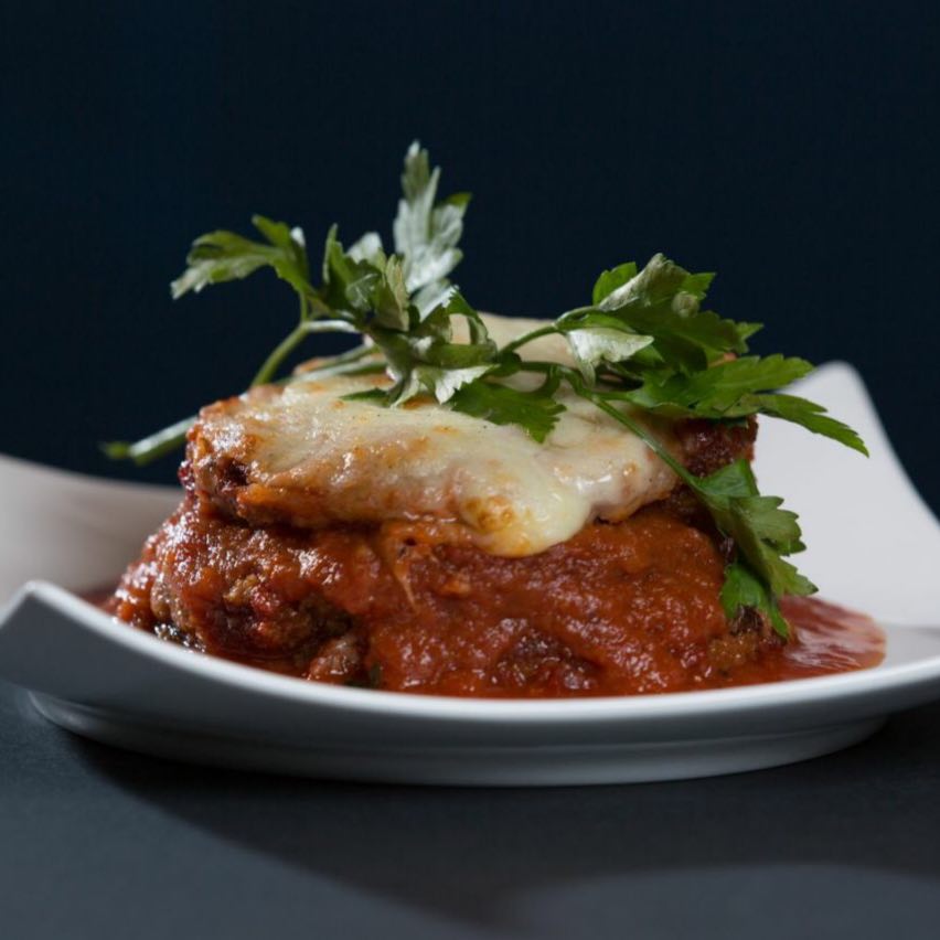 decorielevents's tweet photo. Foodstyling some mouthwatering (and very tempting…) new dishes for Bites Cafe! 
 Photography by Moshe Grunfeld 📸 
 #foodstyling https://t.co/X2JIwDowok