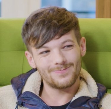 WhyLarryIsReal tweet media