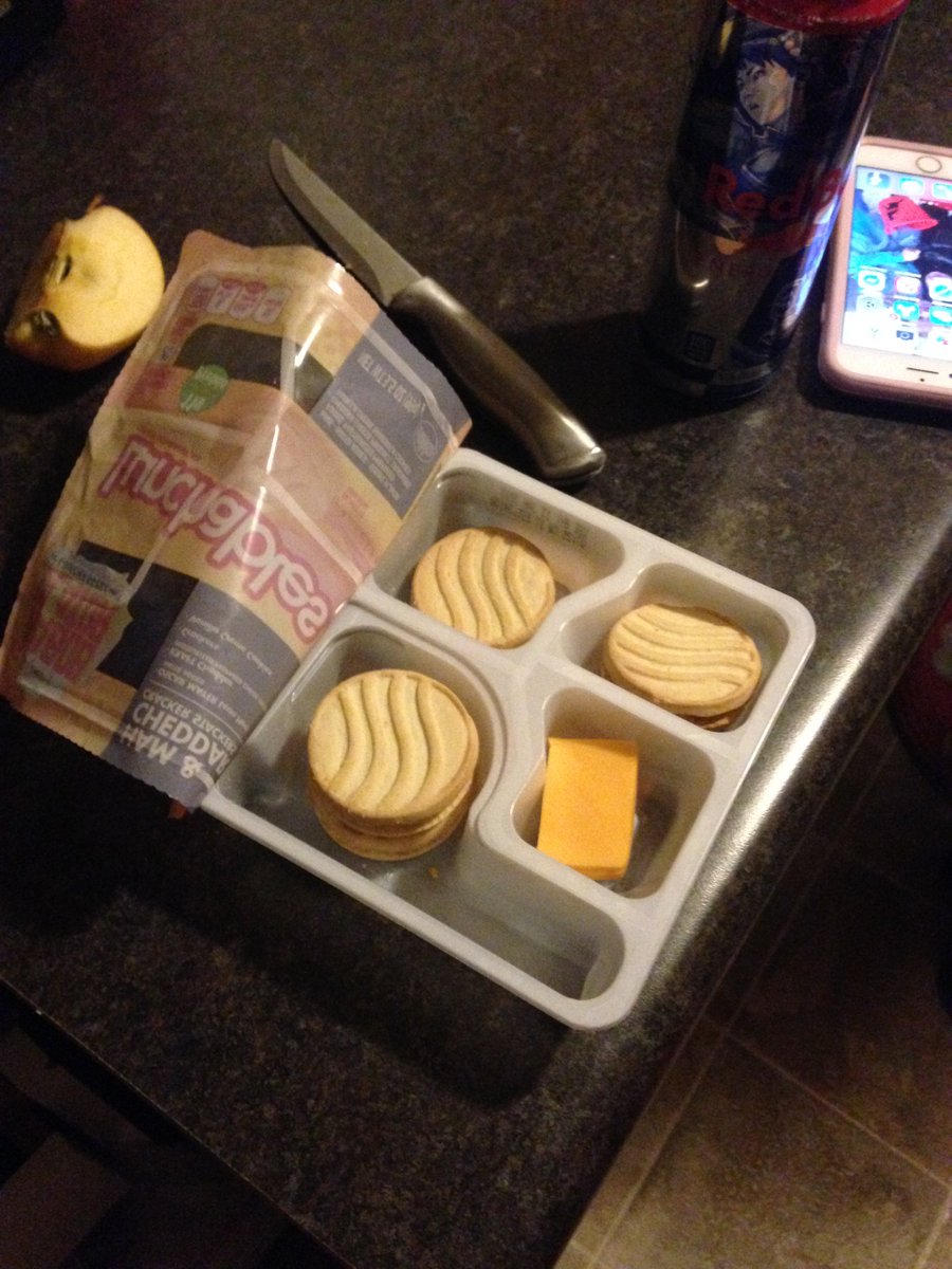 annie2dope's tweet photo. @RealLunchables  nothing but cookies and cheese?!? What's the deal bruh? #wheremycrackersat?!? https://t.co/NzHtacwDrM
