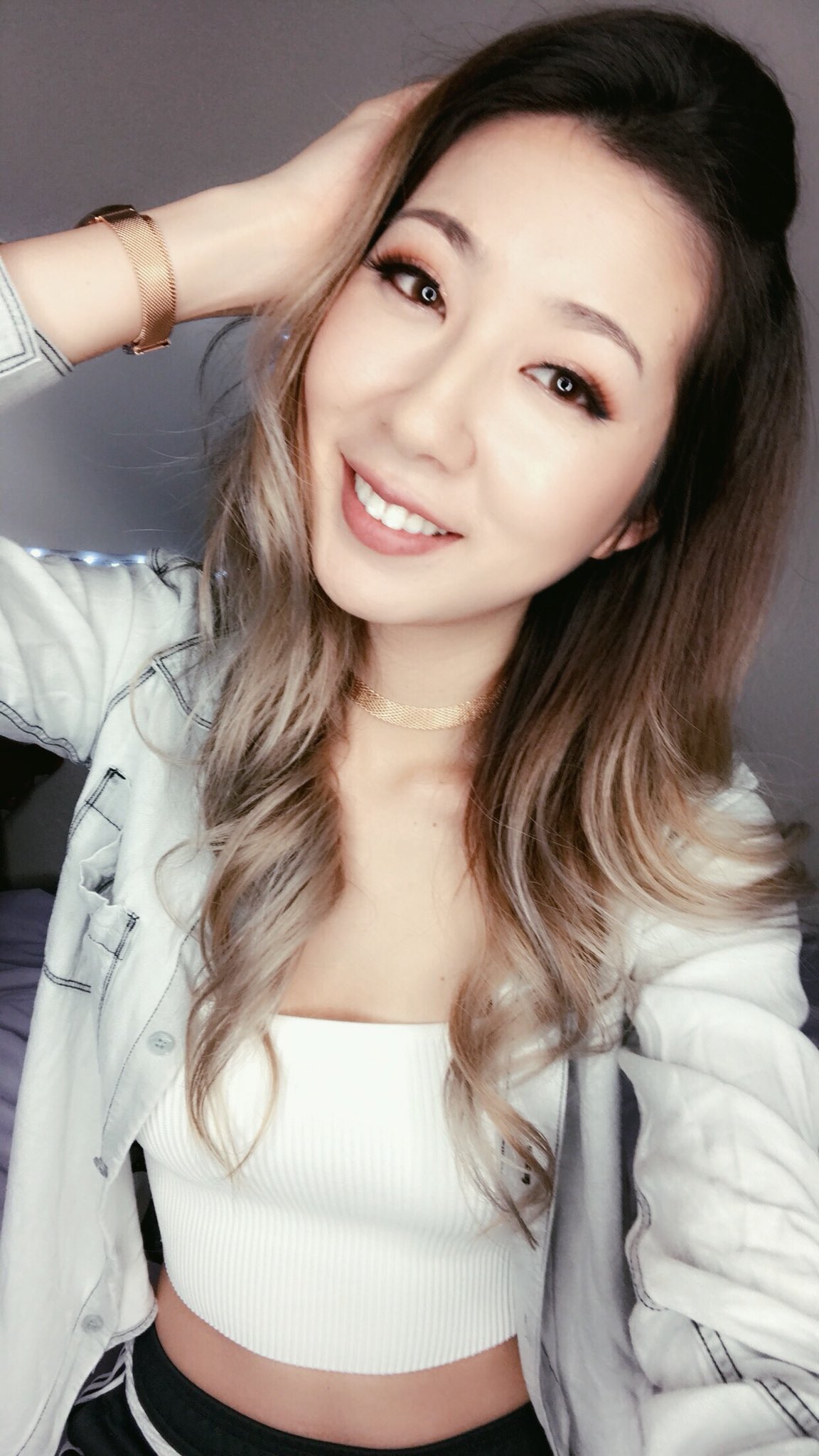 leslie on Twitter: "selfies cuz I'm bored ❤️ also I haven't changed up my  hair in so long 😭 any suggestions for what hair color I should go for  next? https://t.co/eODrzIvR1Z" /