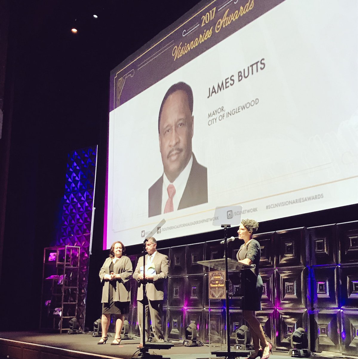 LAAreaChamber's tweet photo. #Creative, #authentic, #passionate — these are just a few of the adjectives used to describe our #30in30 #SCLNVisionariesAwards Honorees. Congrats @JCAinLA @DaveBarthmuss &amp; @MayorButts! https://t.co/yM8AftPog0