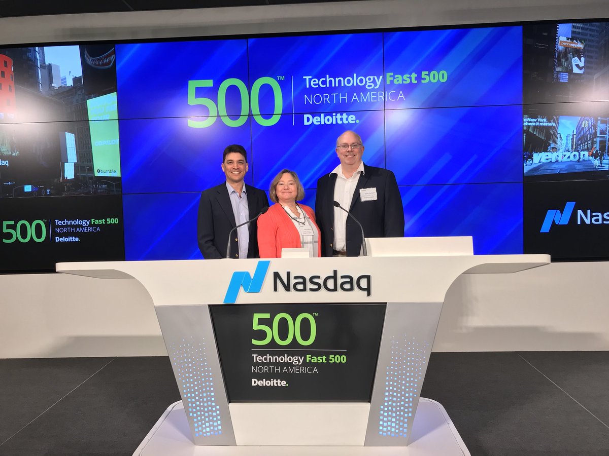 wdayfinancetalk's tweet photo. Thrilled members of our founding engineering team are here in #SanFrancisco to ring the closing bell at @Nasdaq! Almost time... @DeloitteTMT #Fast500 #7TimeWinner https://t.co/1ilDAgw9ZK