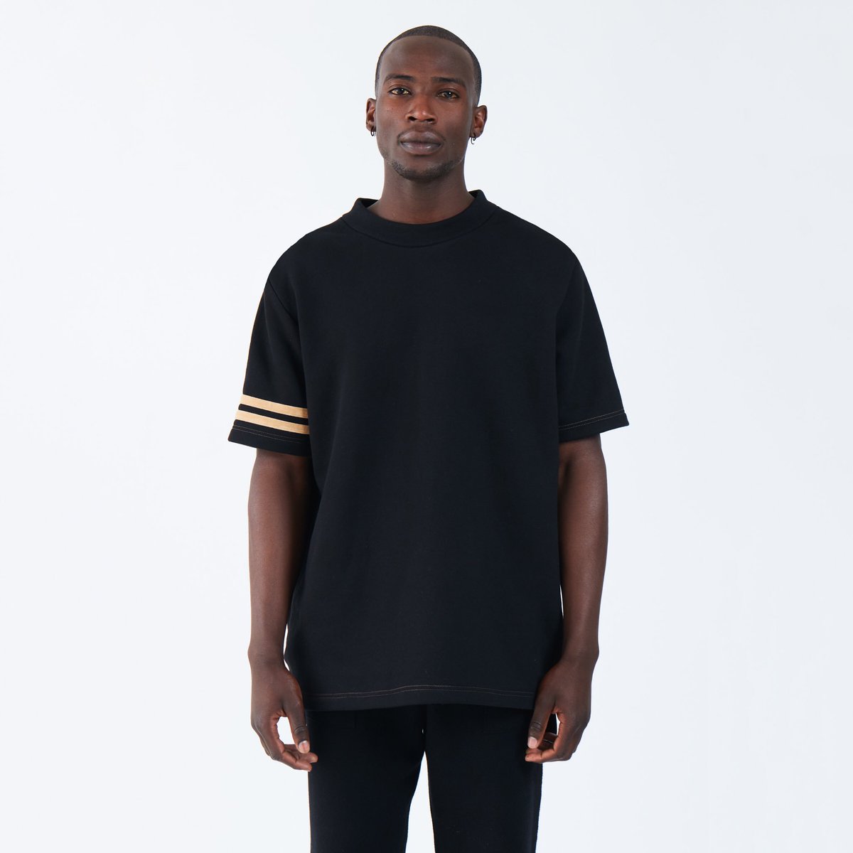 ClassiqClothing's tweet photo. Heavy Weight French Terry Shirt @classiqclothing || #Classiq https://t.co/xCyEktYOhM