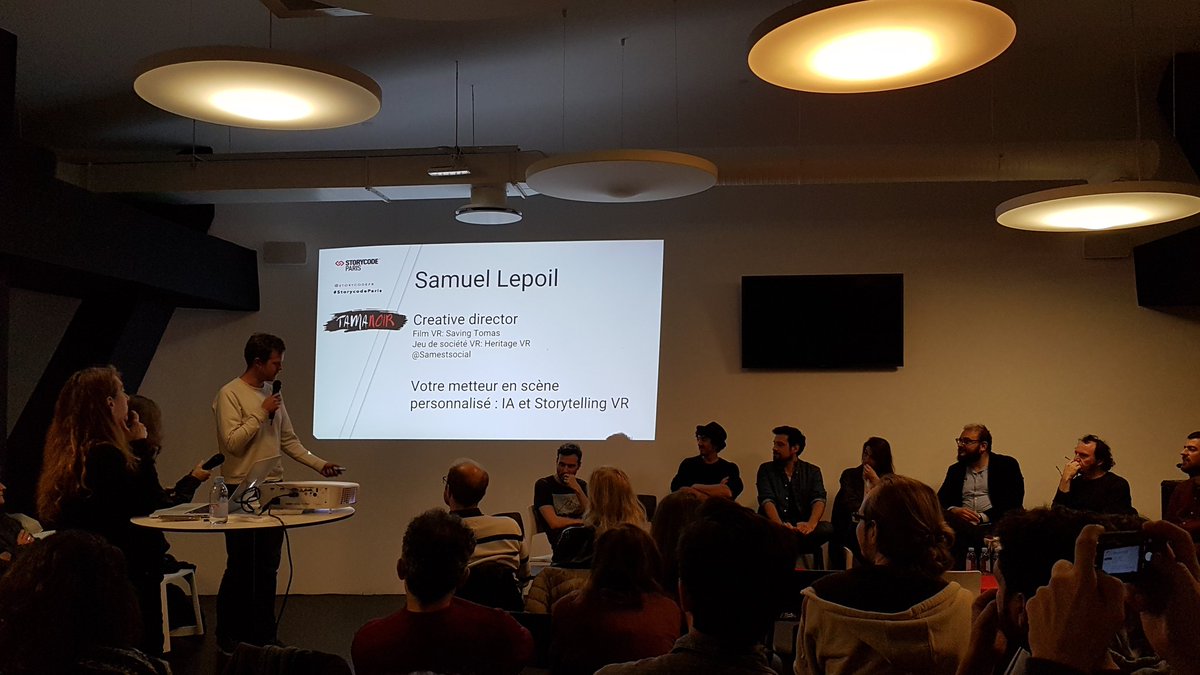 Rouffi's tweet photo. #EspaceVR Dernière présentation de @Samestsocial de https://t.co/sSMkWuglWk nous parle de #StorytellingVR #NarrationInteractive #DramaManagement 

Exemple du jeux vidéo "Façade"  https://t.co/UliFaqe5Hq https://t.co/Vcsfj1KHY0