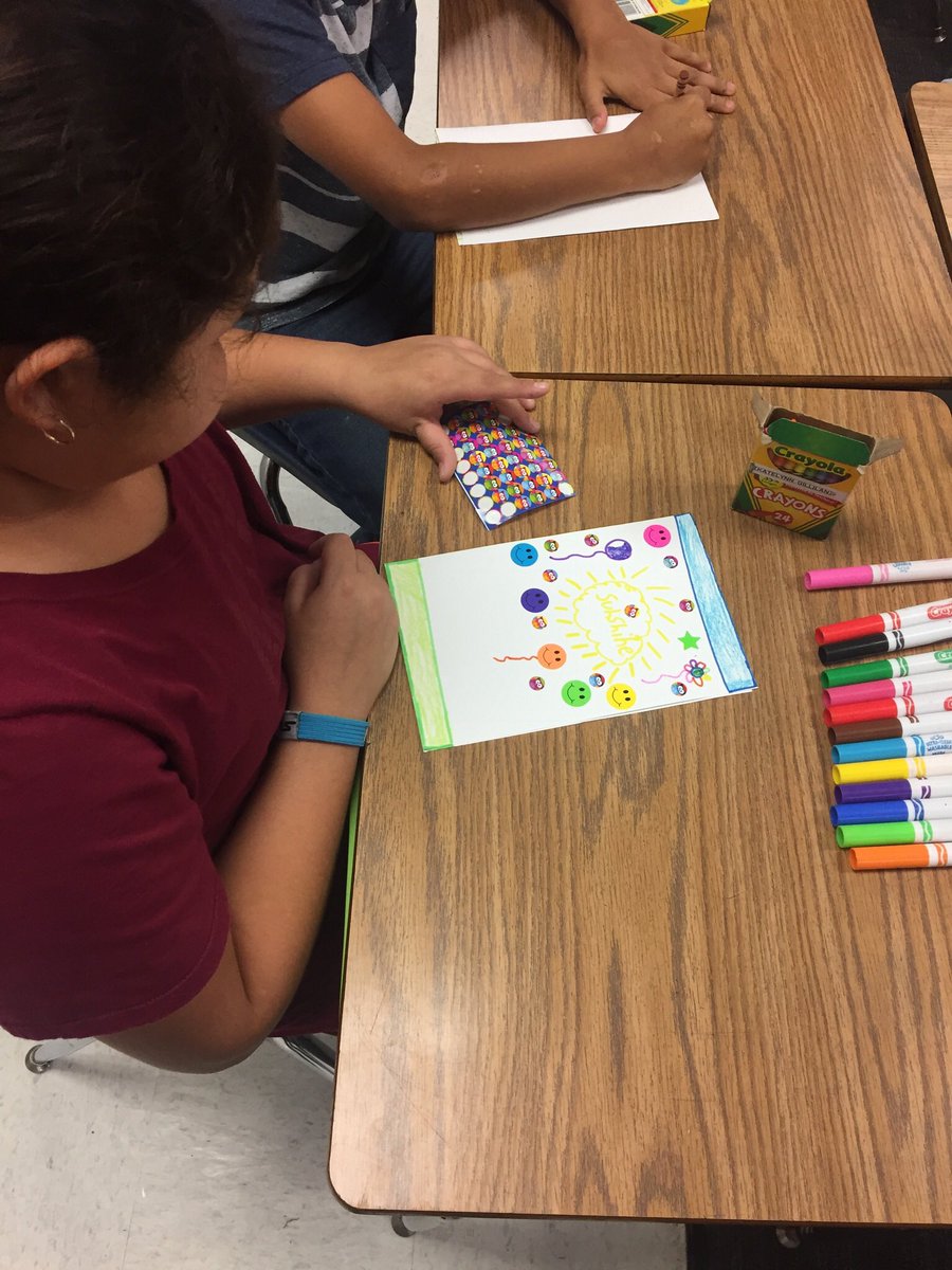 kwagner_npe's tweet photo. We enjoyed writing notes to kids for our H.E.R.O. project! #charactereducation @TexasChildrens @NPERockets https://t.co/ECIzlRKll0
