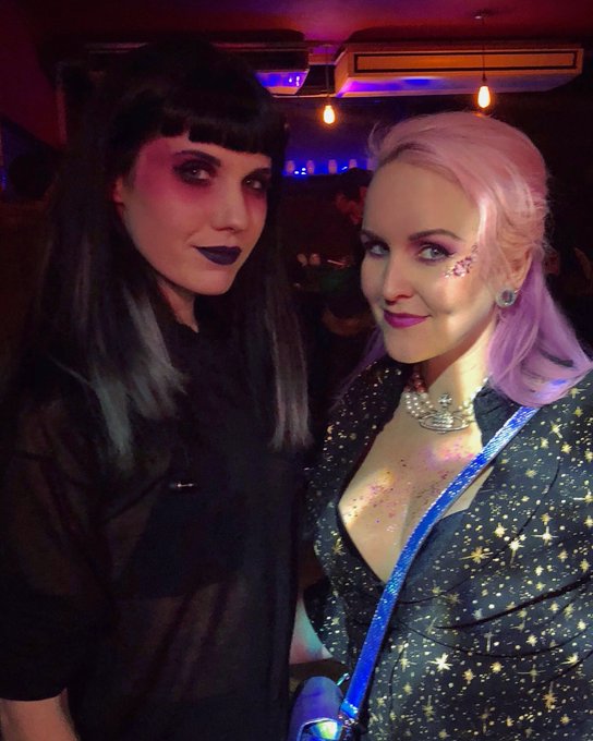 At black heart great to see @SammiDoll again can&rsquo;t wait to hear @BulletHeight live! #bulletheight #sammidoll<a class="tags" target="_blank" title="On Twitter" href="/?out=eyJ0eXAiOiJKV1QiLCJhbGciOiJIUzUxMiJ9.eyJpYXQiOjE3MjQ5MDM1NzgsImlzcyI6InR3cG9ybnN0YXJzLmNvbSIsIm5iZiI6MTcyNDkwMzU3OCwiZXhwIjoxNzU2NDM5NTc4LCJyZWRpcmVjdF91cmwiOiJodHRwczovL3R3aXR0ZXIuY29tL1NhbW1pRG9sbCJ9.7kVHjB3lrVez1DQmhlUybQ7bFOqAS8NdLvCRg-wpJIVXMPWqIHNV9yCH2A4usuDBRrF-HxaZt648t72DYazTHw">@SammiDoll</a><a href="/tag/sammidoll"class="tags"><span>#sammidoll</span></a><a href="/tag/bulletheight"class="tags"><span>#bulletheight</span></a>