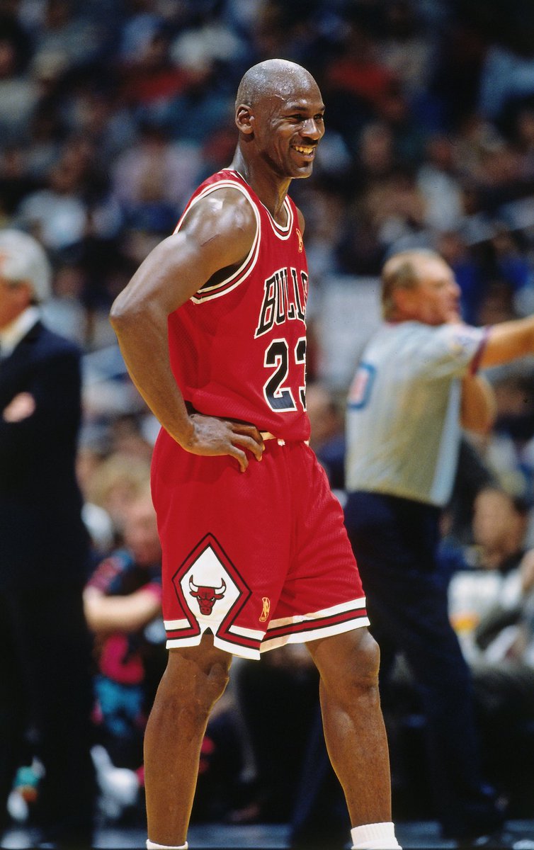chicagobulls's tweet photo. On this day in 1996: Michael Jordan scored his 25,000th career point and reached the milestone faster than any other player in NBA history, except for Wilt Chamberlain. #TBT https://t.co/IAyopW2BcT