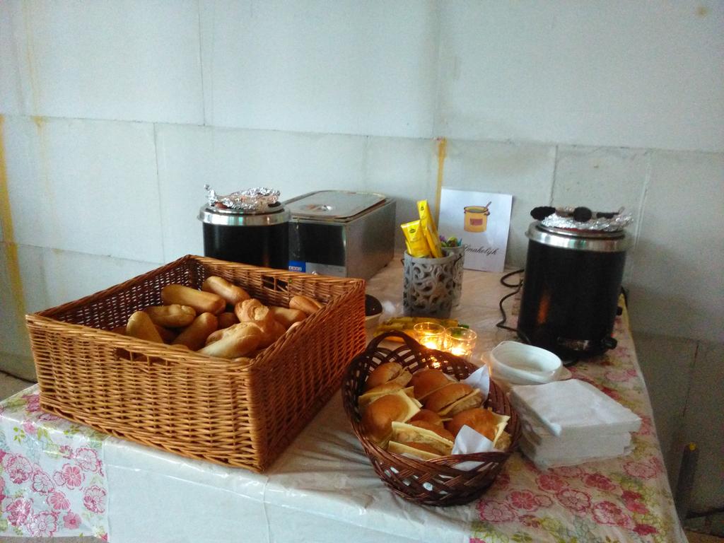 Geslaagde kijkmiddag Oasis Beach Almere <a href="/GOudesluijs/">Gabri Oudesluijs</a> <a href="/VilksL/">Lynne VW</a>