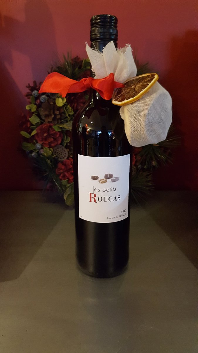 St_Michaels_PW's tweet photo. D I Y Mulled Wine!! 
Make Your Own Mulled Wine With This Easy to Use Christmas Spice Infusion Kit. 
Bottle Of High Quality French Merlot, Handmade Bag Filled With Whole Spices - Dried Oranges, Cardamon, Cloves, Cinnamon &amp; Star Anise. https://t.co/GXA8YvfyCn