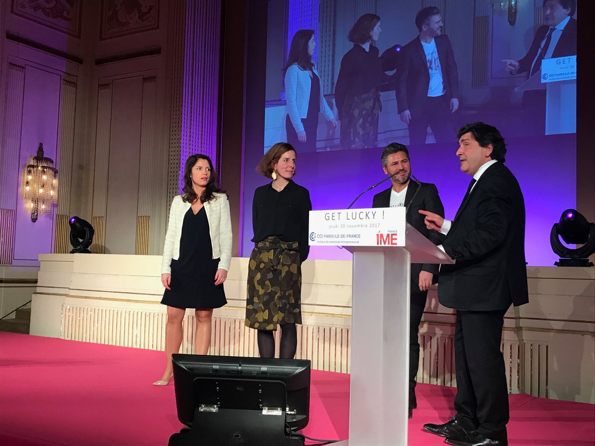 ROYERJeanFr's tweet photo. La dream team #IME2017 sur scene ! Encore une belle soirée ! @EYFrance https://t.co/yulgIic9hq