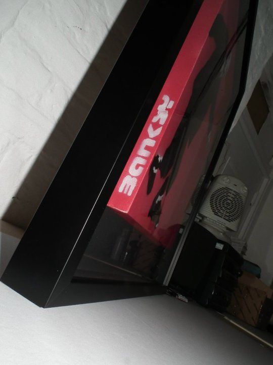 MisterFrameMan's tweet image. #throwbackthursday #banksy
From the archive, we bring forth...Lenin on Rollerskates!