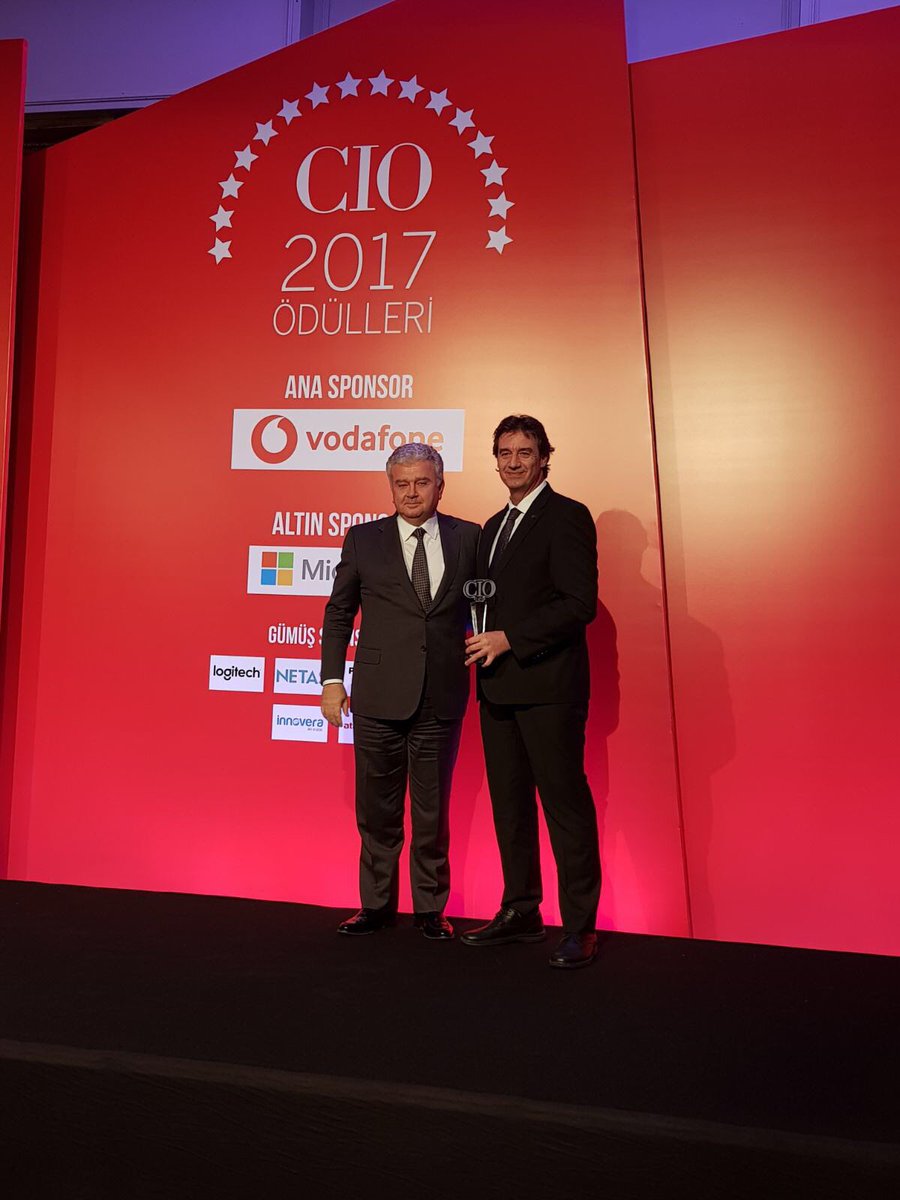 cioturkey's tweet photo. @murat_yildiz Ödül alan üyelerimiz:
Çağatay Sözer - Panda
Gürkan Taşkıran - Kiğılı
Aydın Yıldırım - Tüyap
İlker Eriş - Bahçeşehir Kolejleri #cio2017 https://t.co/Q9ME9ABb5e