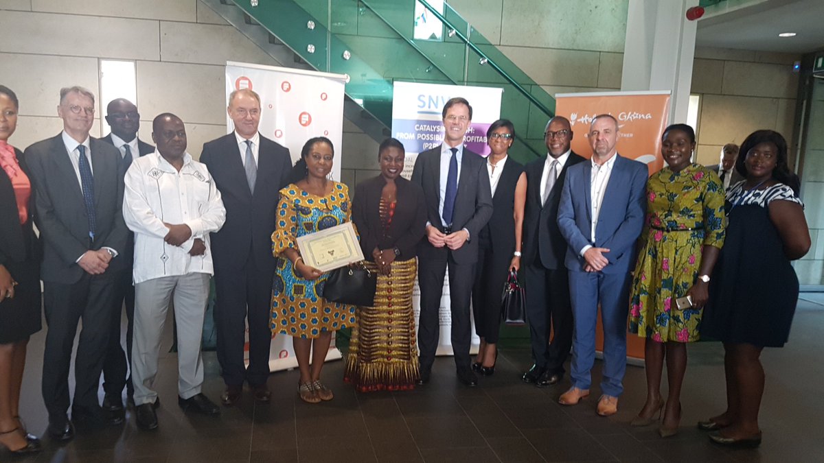 Proud of the excellent team work between staff of EKN, Fidelity Bank and SNV in the P2P program in Ghana aiming to increase access to WASH services by scaling up access to finance and capacity development services by SMEs. Great visit by Prime Minister Mark Rutte today.