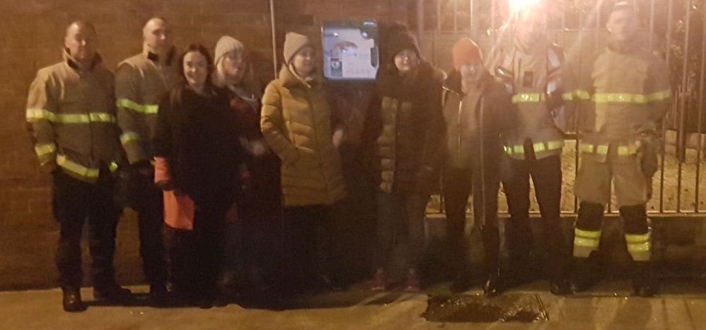DubFireBrigade's tweet photo. Dolphins Barn were proud to join the Clay Youth Project in the unveiling of a community access defibrillator at Seagull House this evening. Early CPR and early access to a defib is key to surviving a cardiac arrest  #ROSC  #CPR https://t.co/1E6TFy6DuV