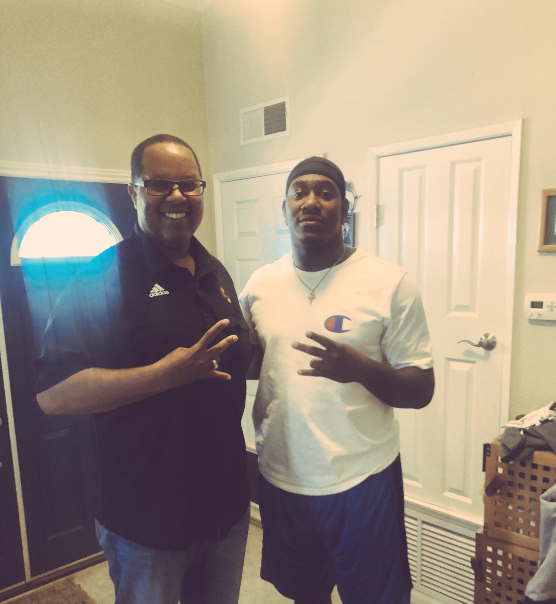 dorianmgerald's tweet photo. Major shoutout to my guy @mlslater for stopping by to see me!! I truly appreciate it 😈 ‼️ #ForksUp #SunDevilTough ‼️‼️‼️‼️ https://t.co/l2qRQl4loJ